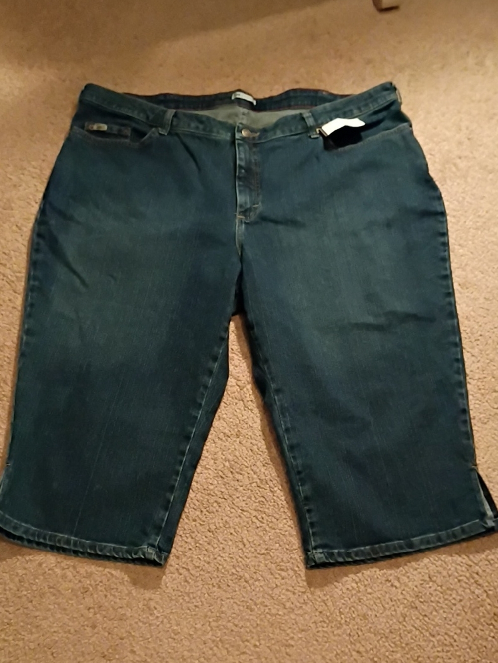 Lee Women's Dark Blue Cropped Capri Jeans Size 24W